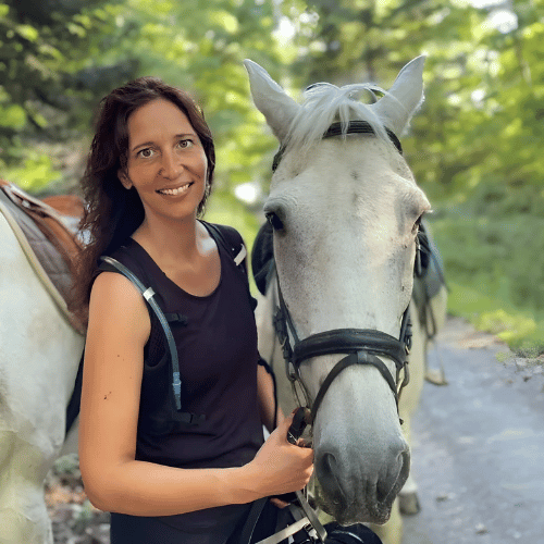 marie-galinier-equicoach-mediateur-equin-formatrice-gerante-et-fondatrice-d-equ-us-formation-equicoach